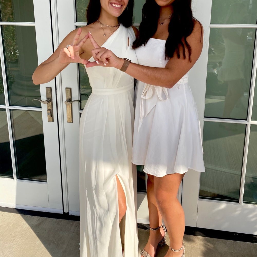 David’s Bridal white dress